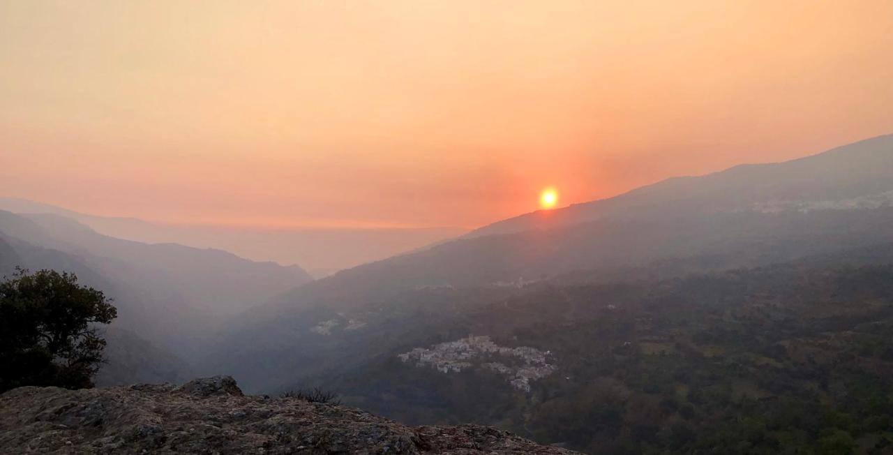 Spectacular view, authentic house, exquisite area. Villa Atalbeitar Exterior foto